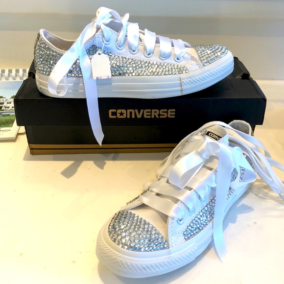 Converse size 9 Crystal sneakers. Never worn. - Picture 1 of 2